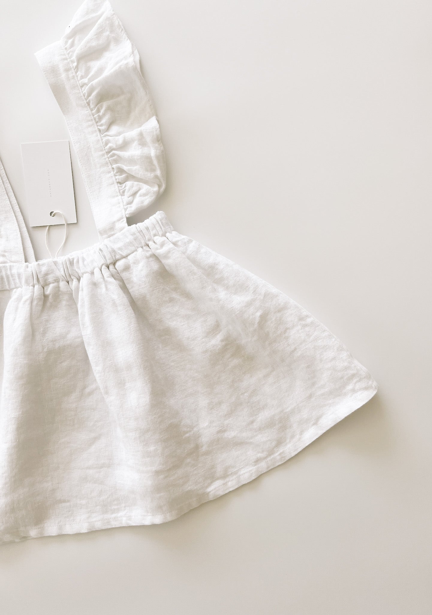 Linen Flutter Sleeve Suspender Skirt ‘White’